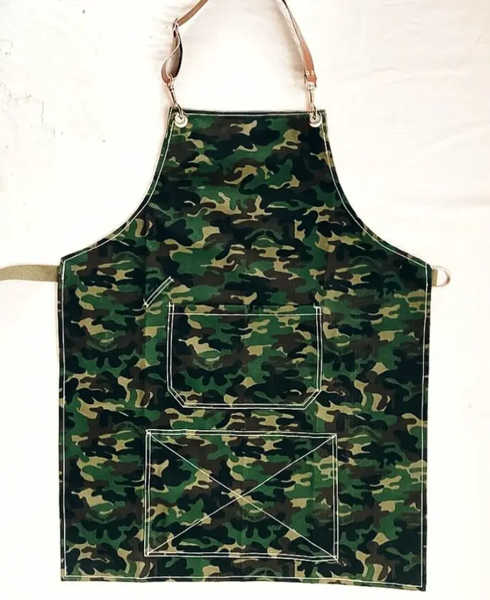 DELANTAL CAMUFLADO