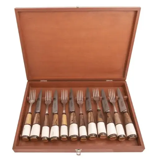JUEGO DE TENEDORES Y CUCHILLOS EN ACERO INOX (JUE402)