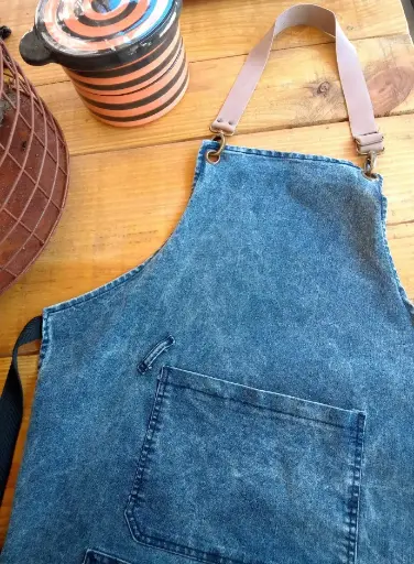 [1003] DELANTAL JEAN BLUE LASER